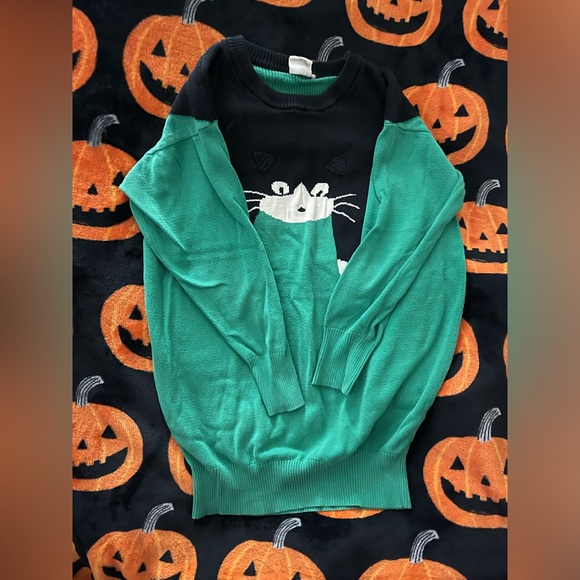 Super cute cat sweater size M - Picture 3 of 4